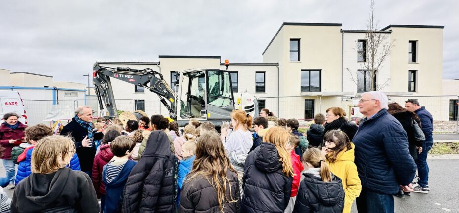 Courteam, courtier en financement et en immobilier à Caen, a présenté aux enfants de Bretteville-sur-Odon la résidence qu'il construit dans le quartier de la Maslière.