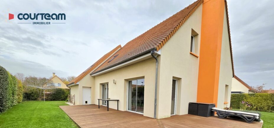 Courteam, spécialiste du courtage en crédit immobilier et en immobilier à Caen, propose à la vente cette maison située à Garcelles-Secqueville.
